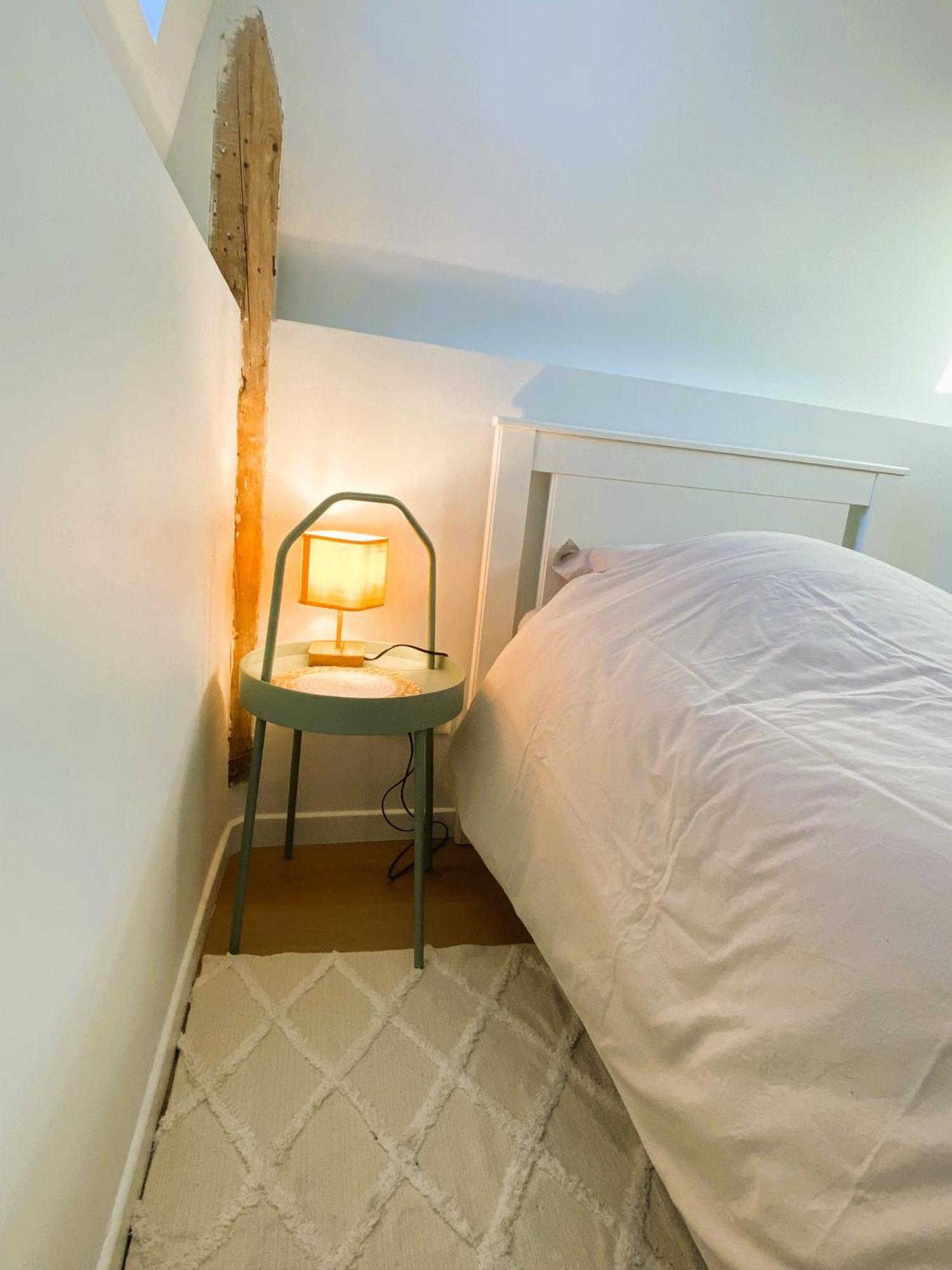 Maison 2 Chambres Avec Parking Et Jardin Ноайон Екстериор снимка